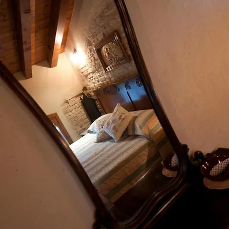 B&B Fratta 산 제노네